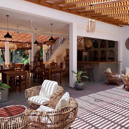 Simply Peace Hotel แทนกาลเล ภายนอก รูปภาพ