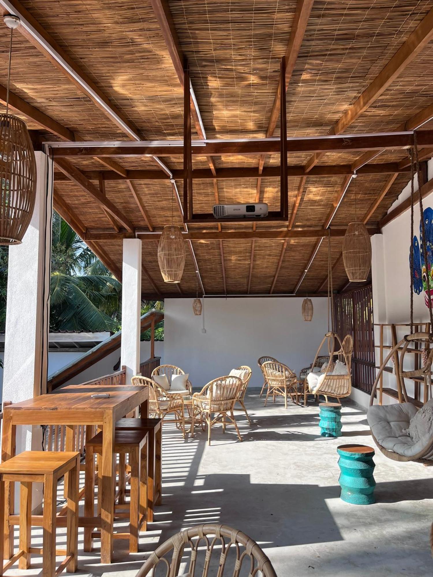 Simply Peace Hotel แทนกาลเล ภายนอก รูปภาพ