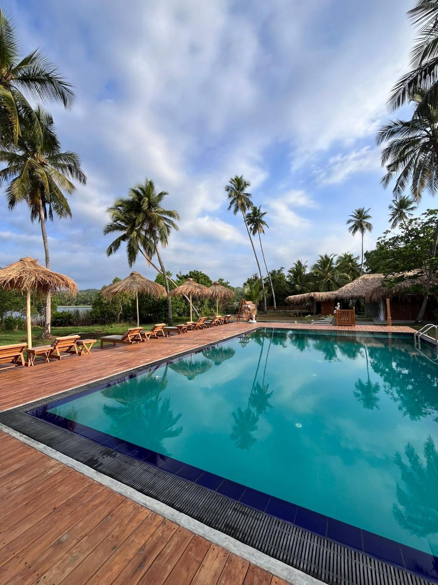 Simply Peace Hotel แทนกาลเล ภายนอก รูปภาพ